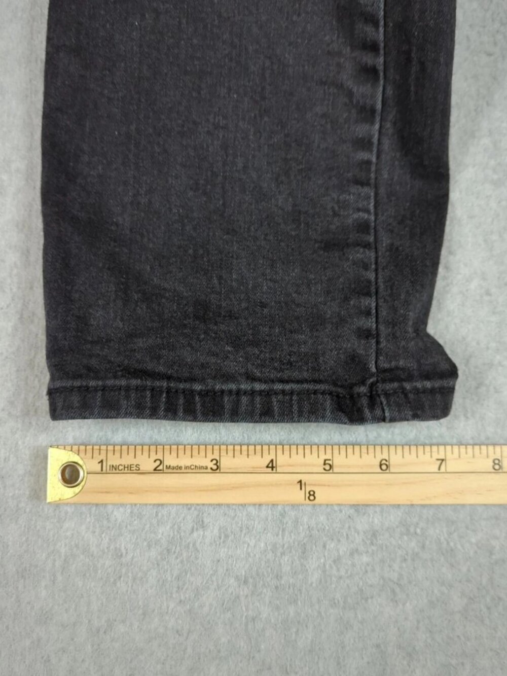 Levi's 541 Jeans Mens 33x32 (Actual 33x30) Black Denim Athletic Fit Straight Leg - Picture 7 of 9